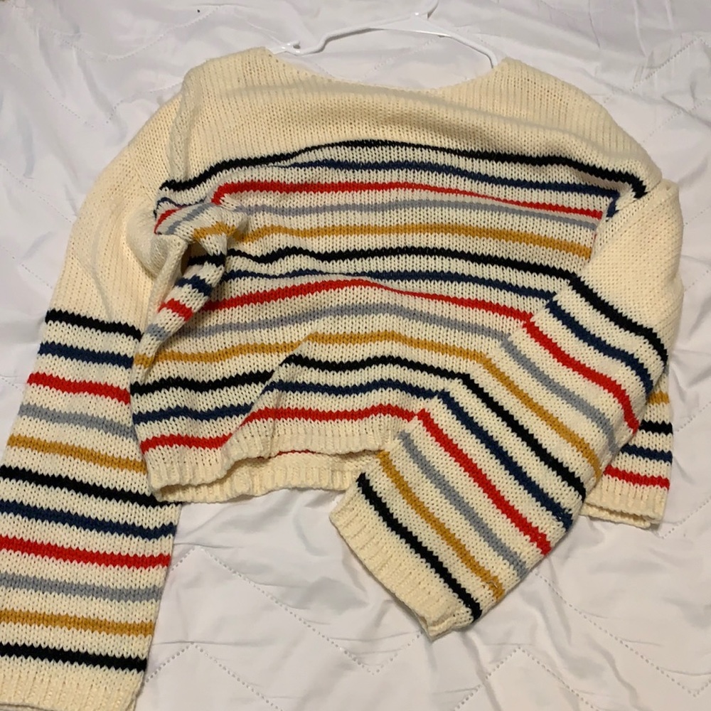 Crop top sweater